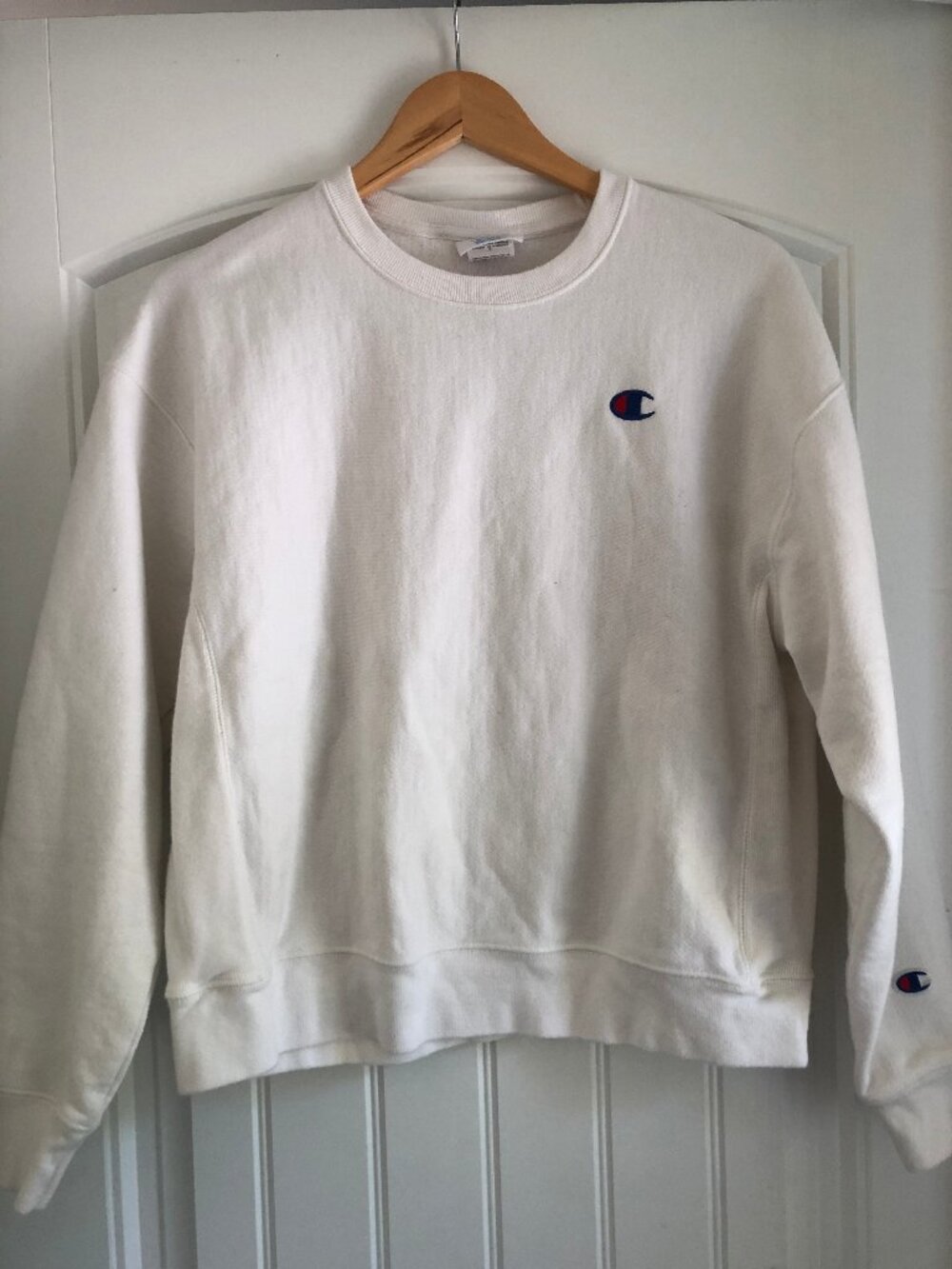 🤍 Champion Reverse Weave Crewneck Sweatshirt | White | (fit is women's small)